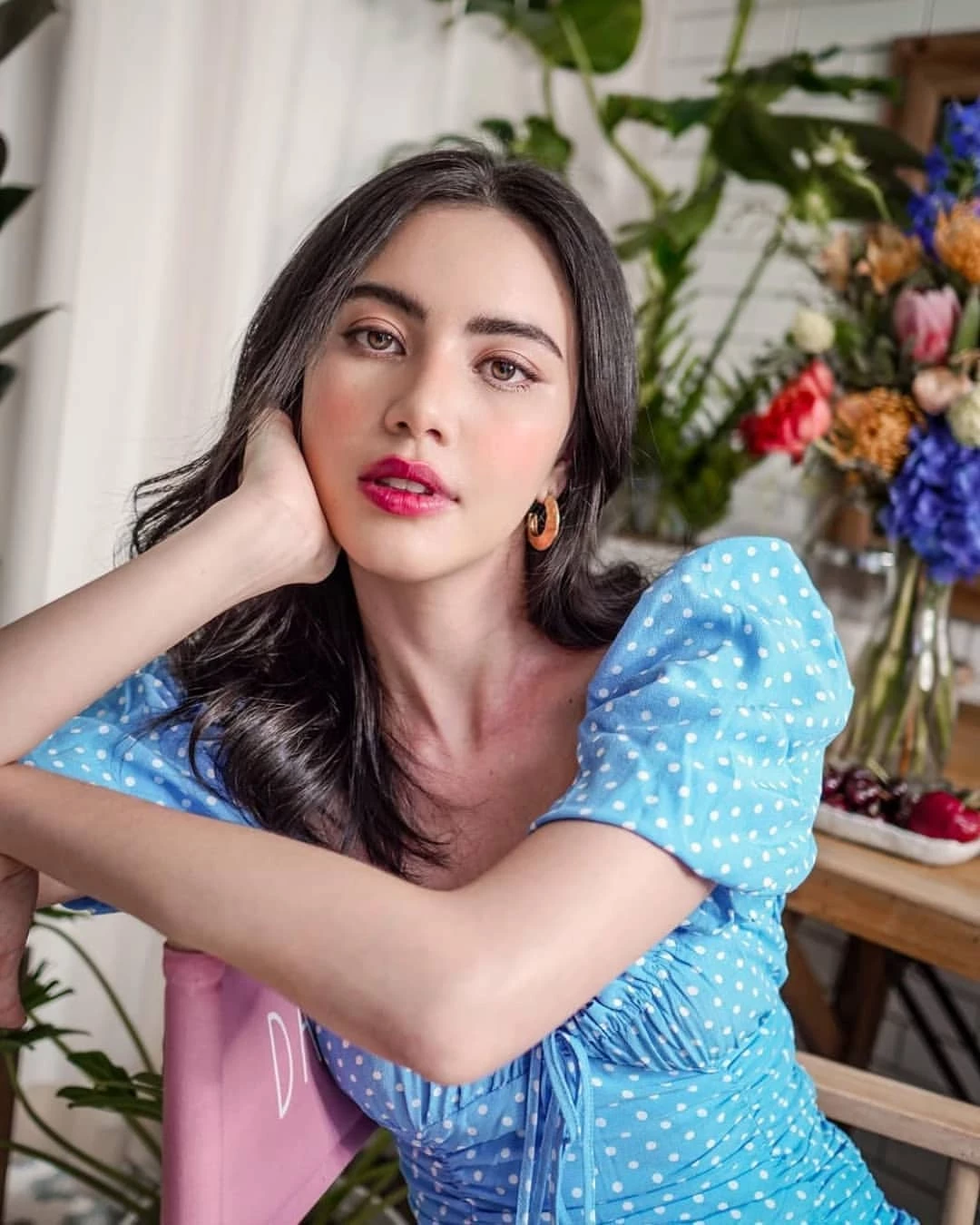 泰国／比利时混血第一美女“Davika Hoorne”深邃电眼令人倾心