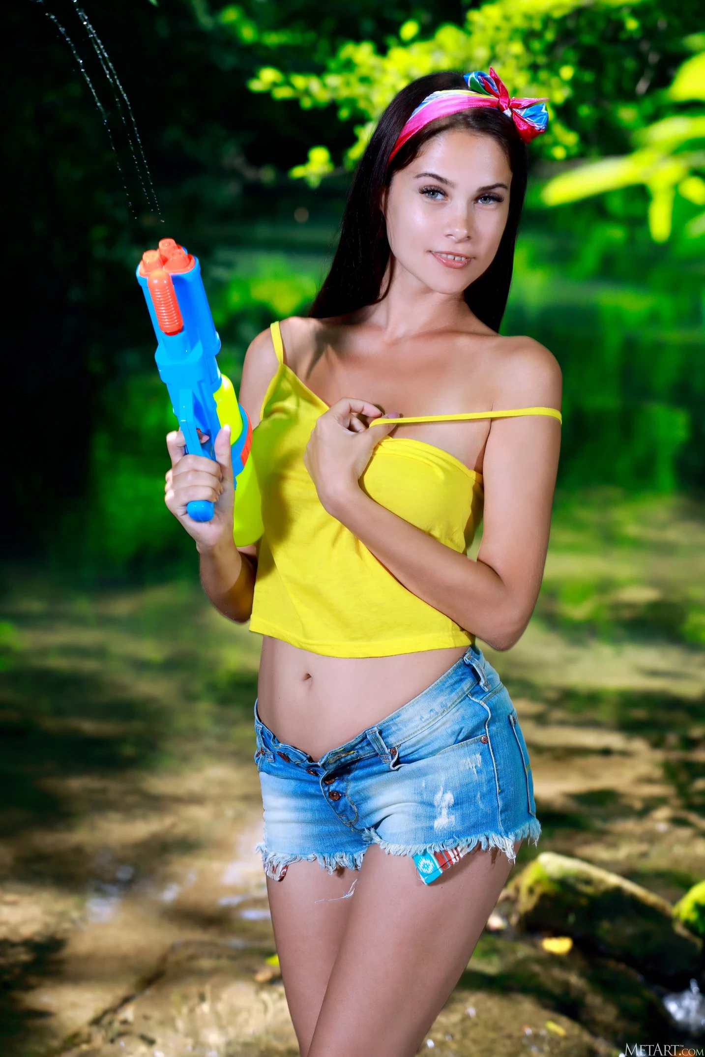 Martina Mink Water Fight [120P]