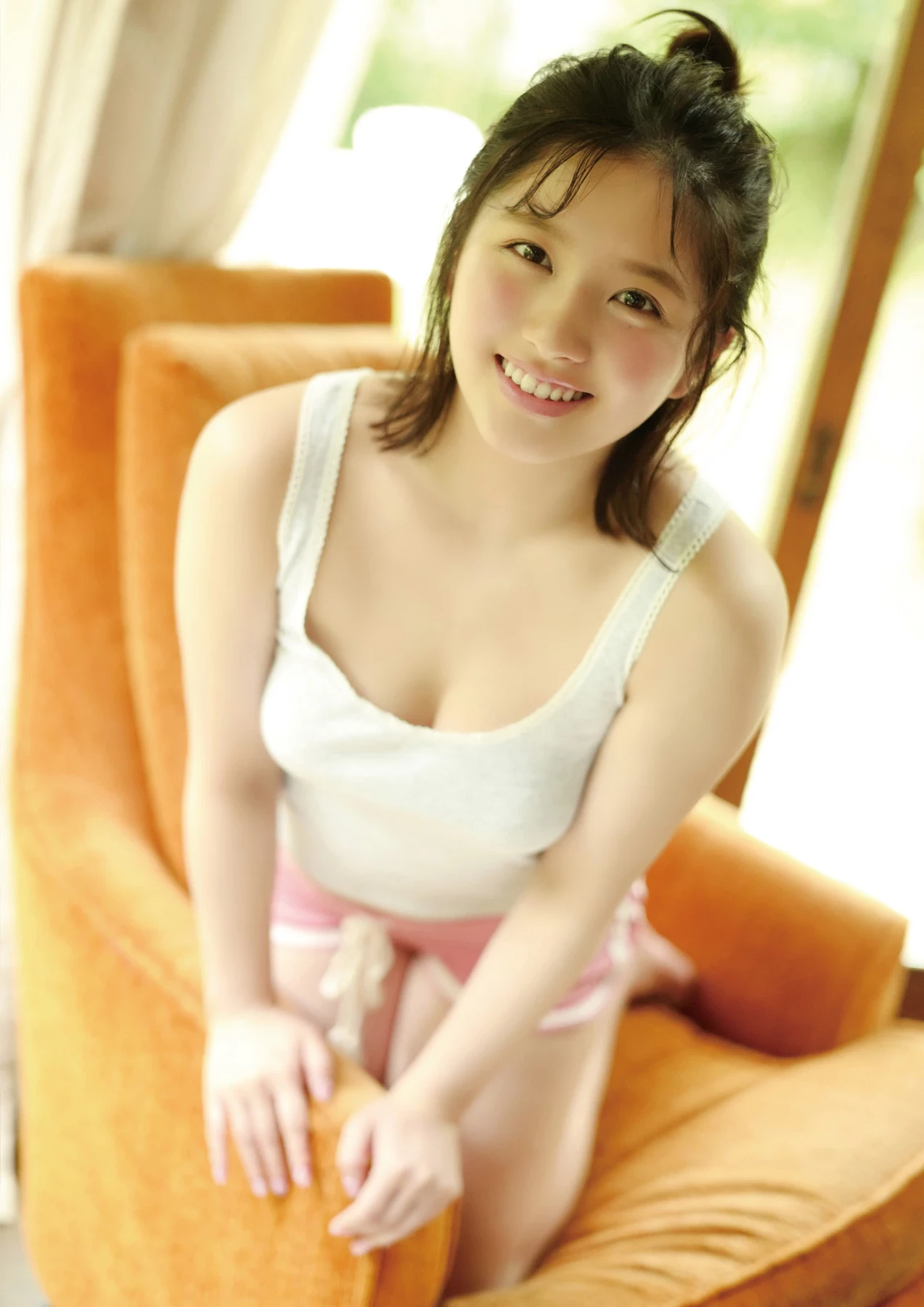 大和田南那[Photobook]  なーにゃん家’BOMBデジタル写真集 [109P]