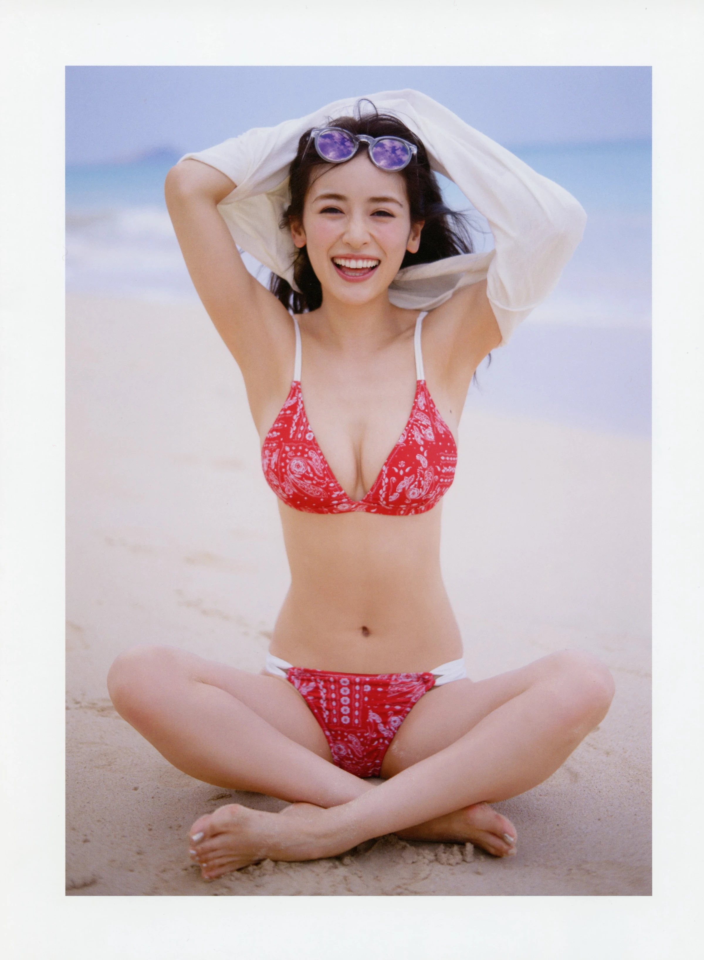 泉里香1st写真集“Rika!” [126P]