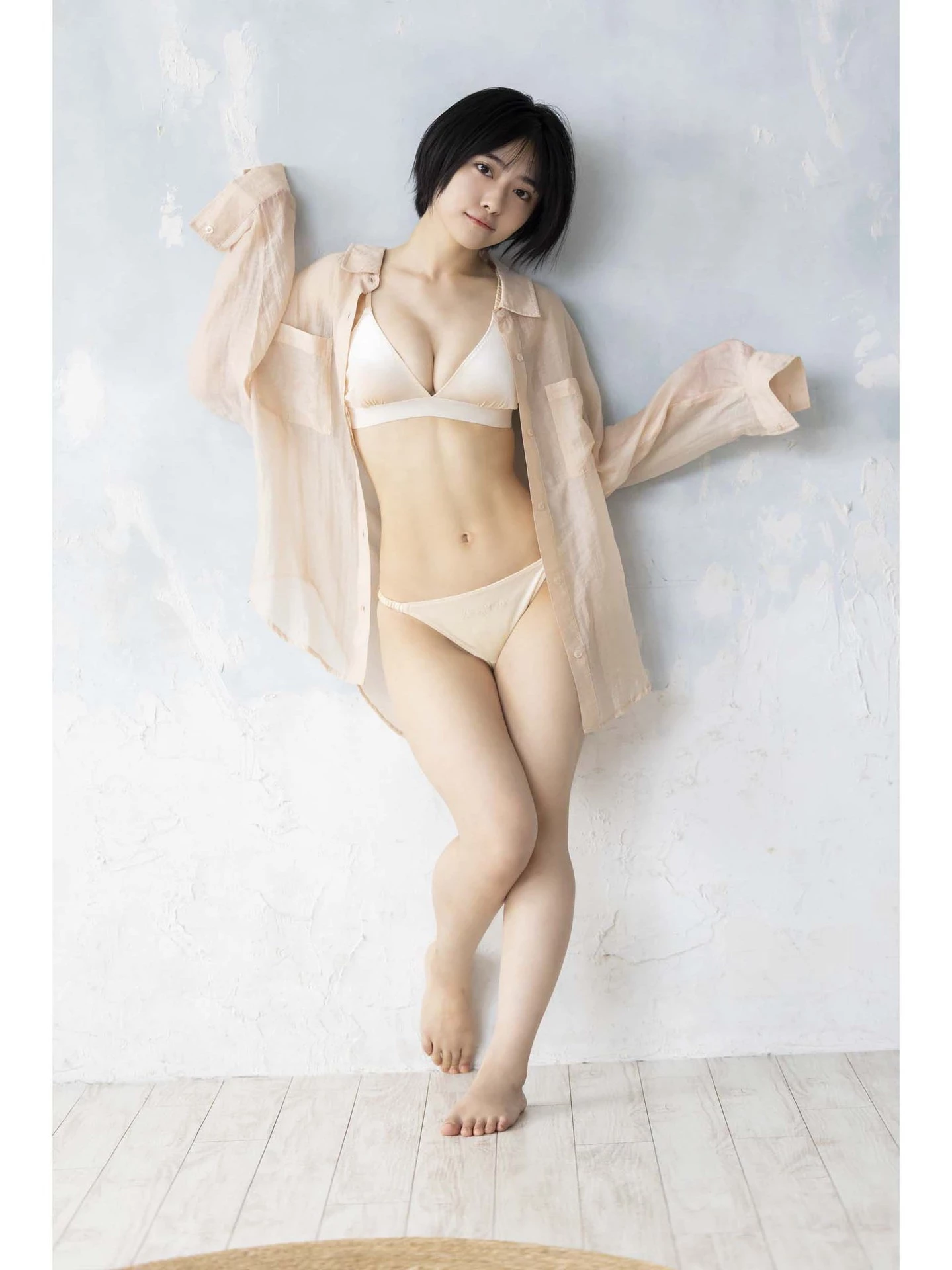 [冈田彩梦] 雪白美乳小裸露出冲击性感不饶人 [27P]