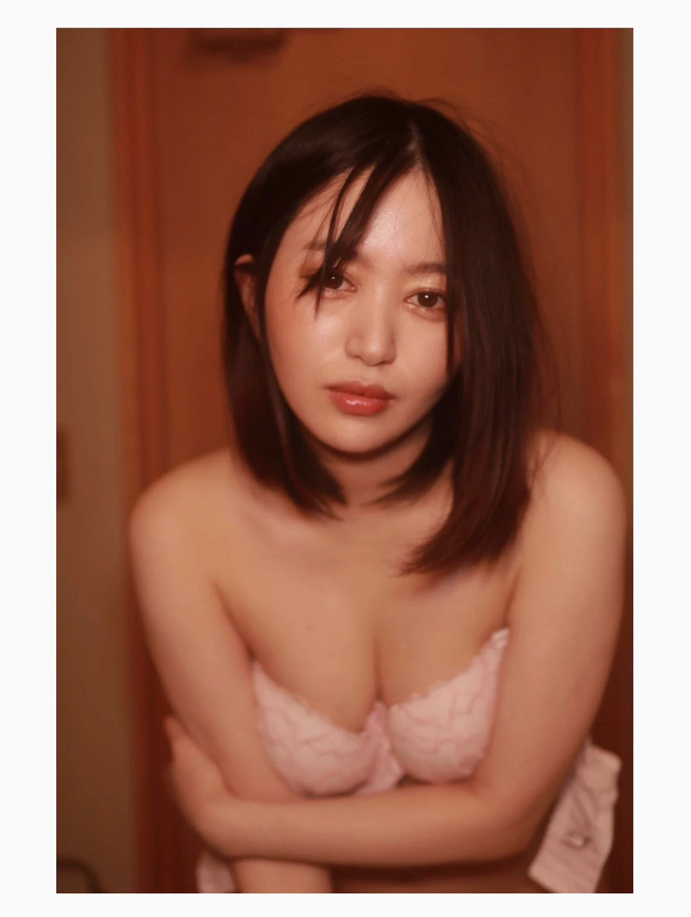 齐藤静[斉藤静][Photobook] セミヌード写真集 カップルで人気のラブホで [193P]