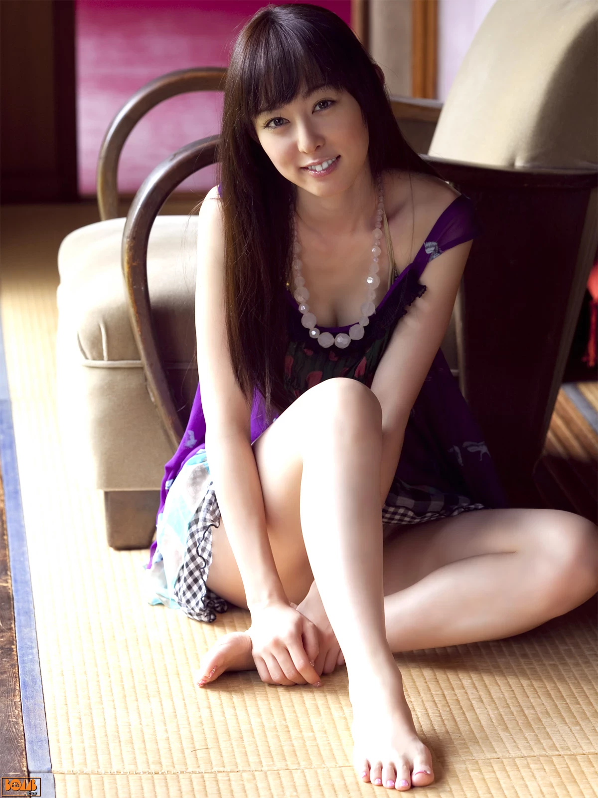 2009.11 Rina Akiyama [90P]