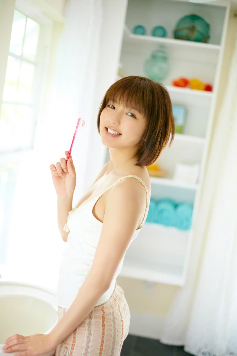 真野恵里菜[Wanibooks] 2015年05月号 #131 Erina Mano [577P]