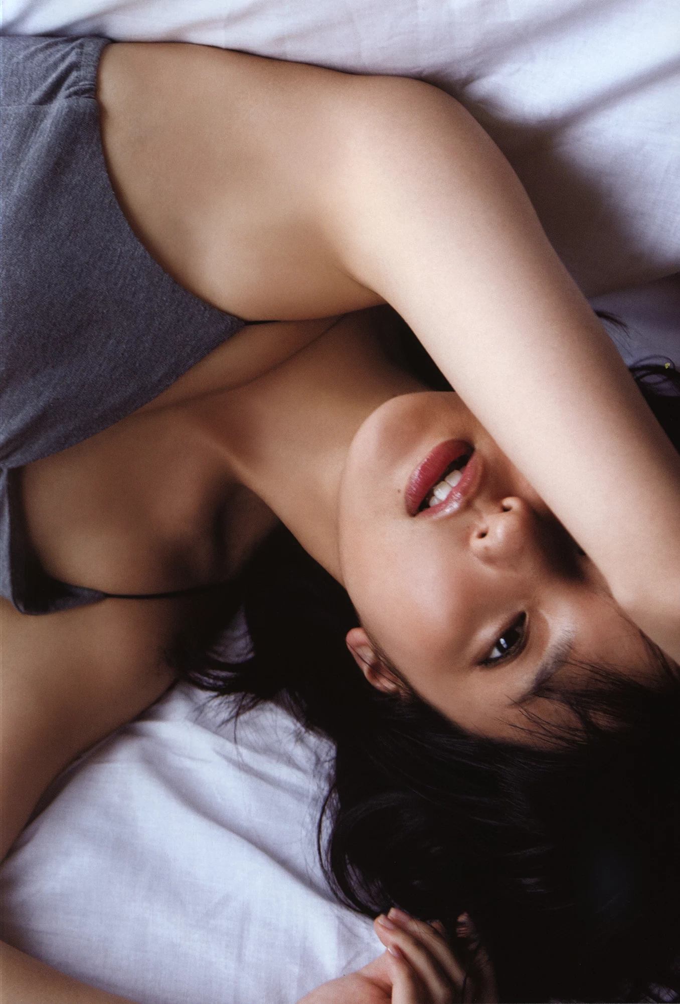 真野恵里菜[Bomb.tv] 2009.10 Mano Erina [510P]