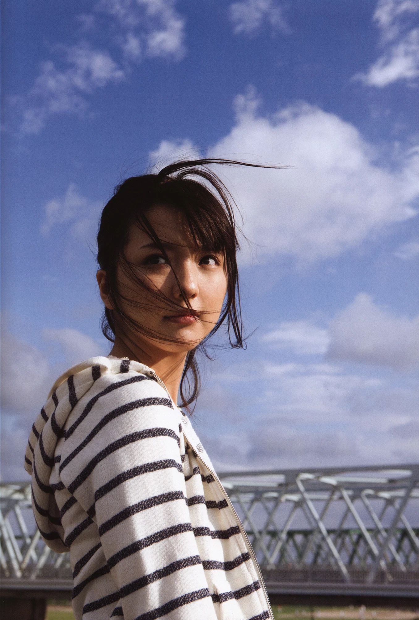 真野恵里菜[Bomb.tv] 2009.10 Mano Erina [510P]