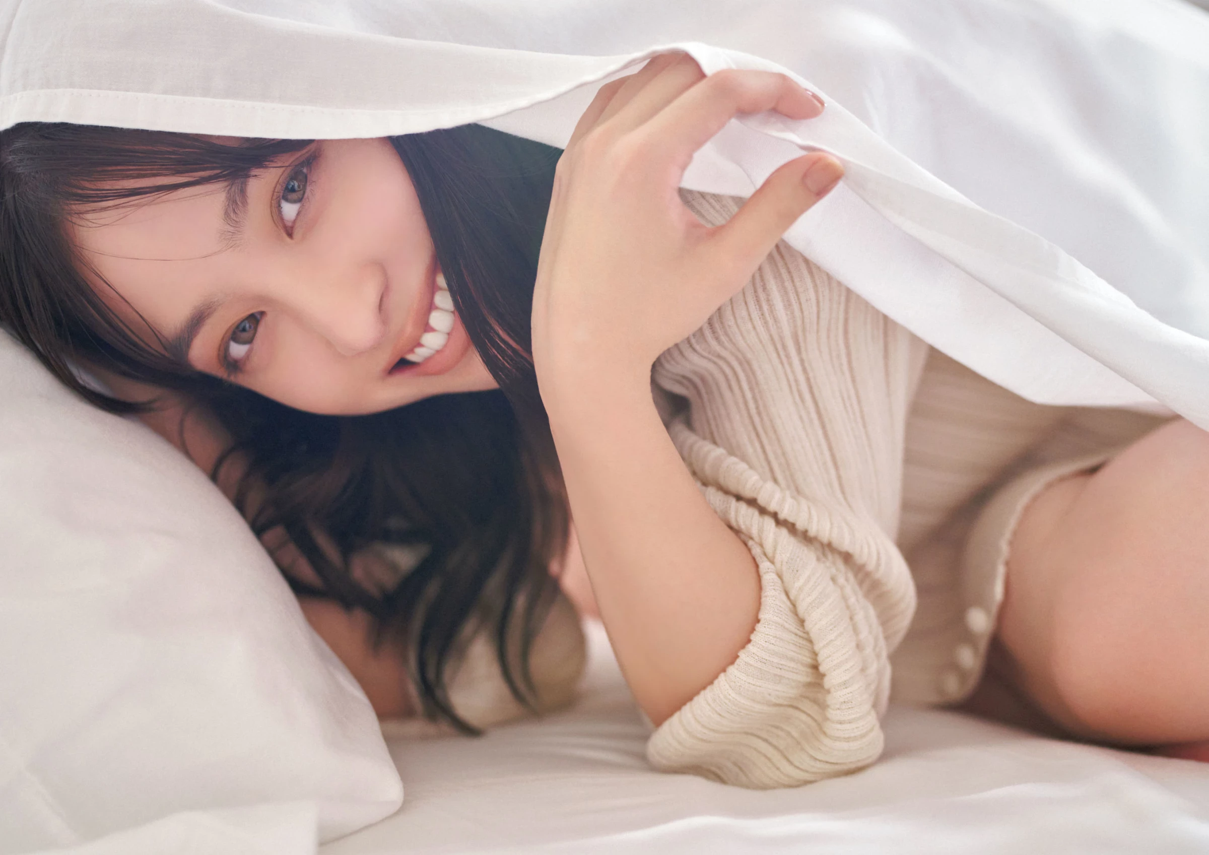 桥本环奈[Photobook] 2024.02.03 写真集 カレイドスコープ [185P]