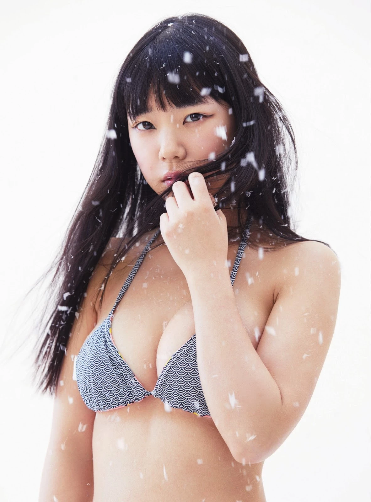 长泽茉里奈 合法萝莉巨乳 身材十分姣好