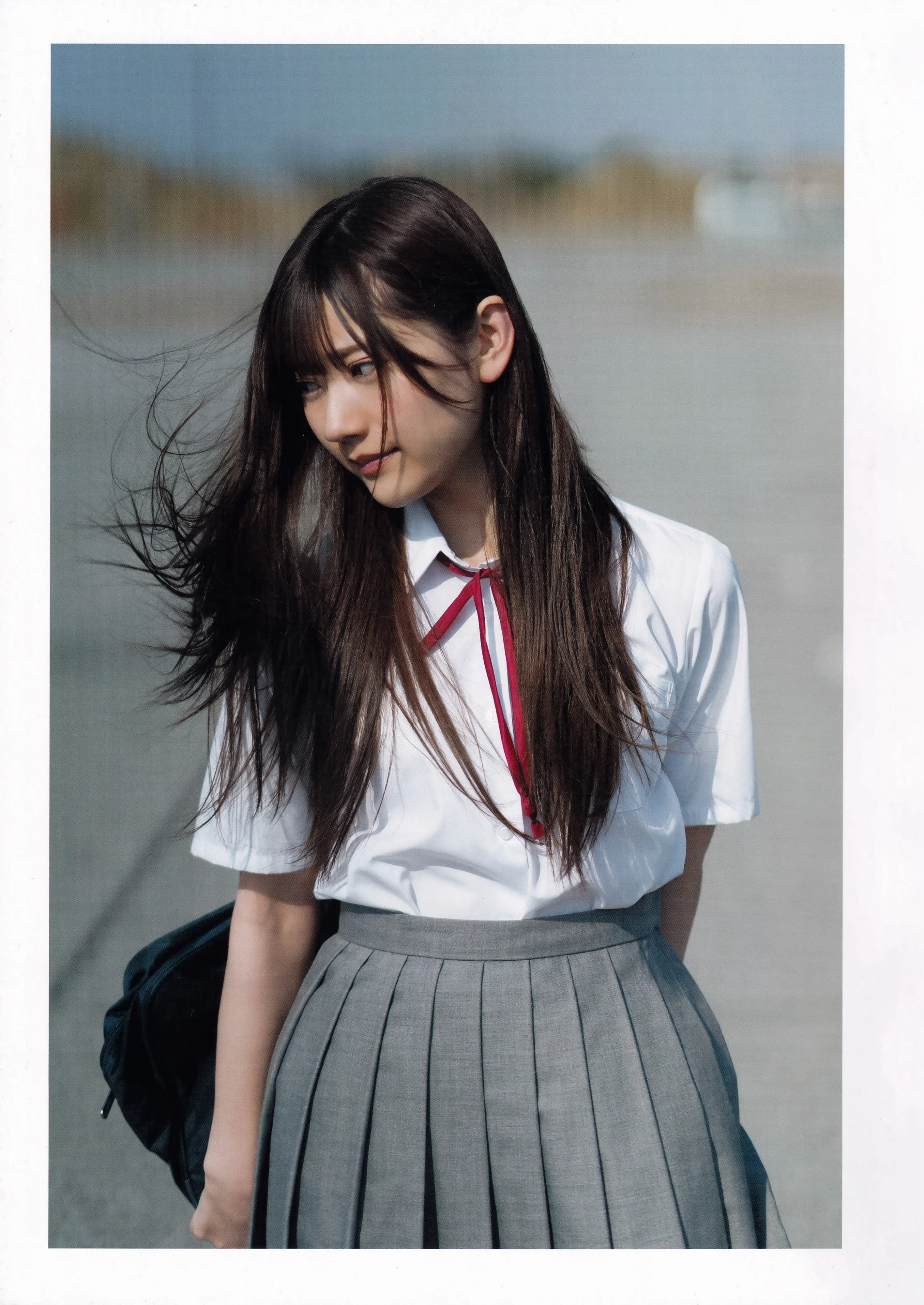 山田麻莉奈[Photobook] Marina Yamada 1st Photobook - Mariri まりり [2019-05-23] [103P]