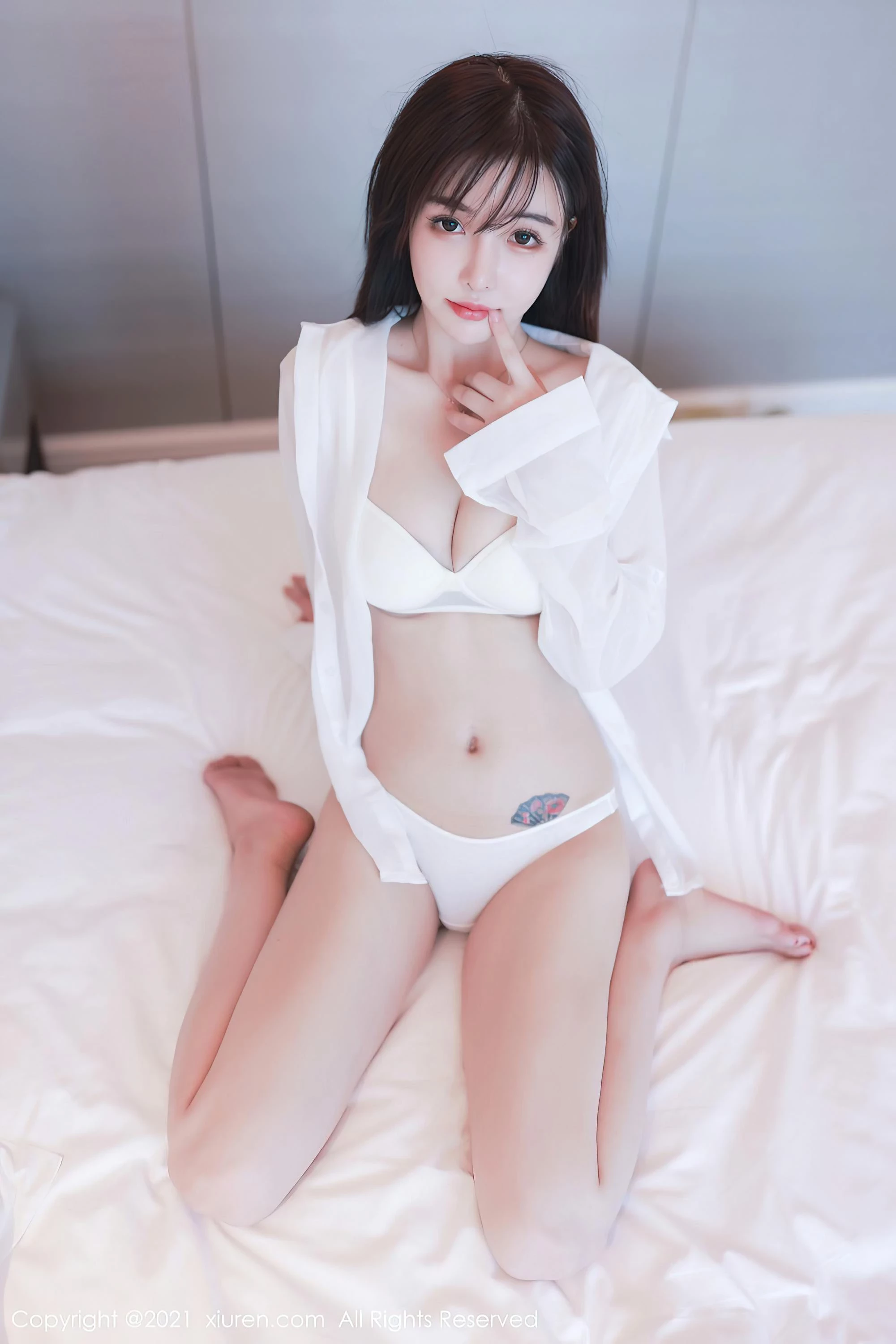 [Xiuren秀人系列]2021.02.01 No.3064 南初妹妹 完整版无水印写真[51P]