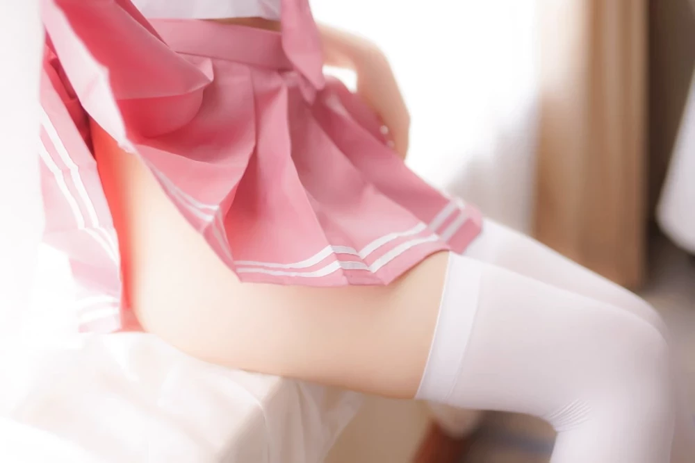 网络收藏套图 妹子cosplay 白色膝上袜露出 [66P]