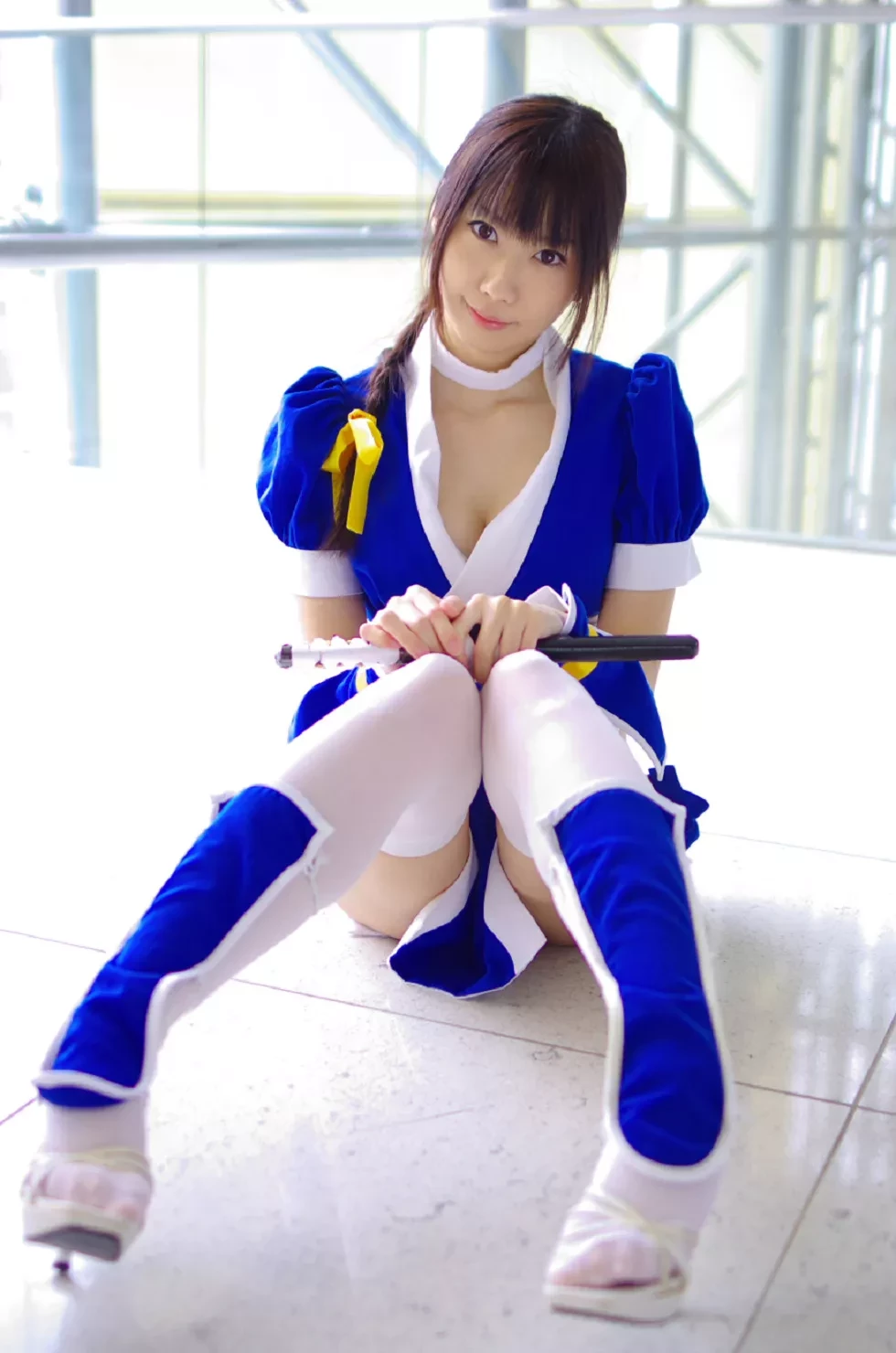 [Cosplay精选]COS正片《霞浪漫》美女武士的白丝美腿性感写真337P