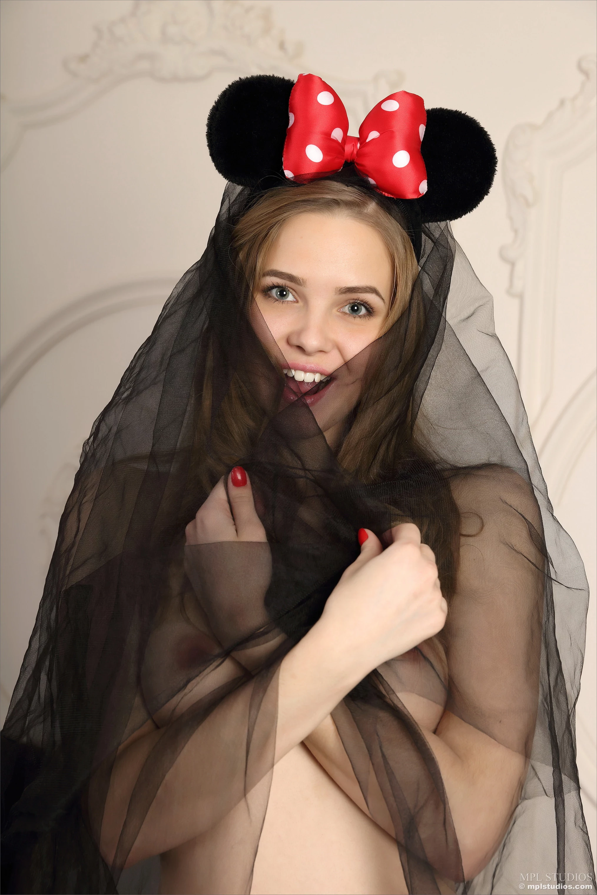 Carolina - Playful Minnie [92P]