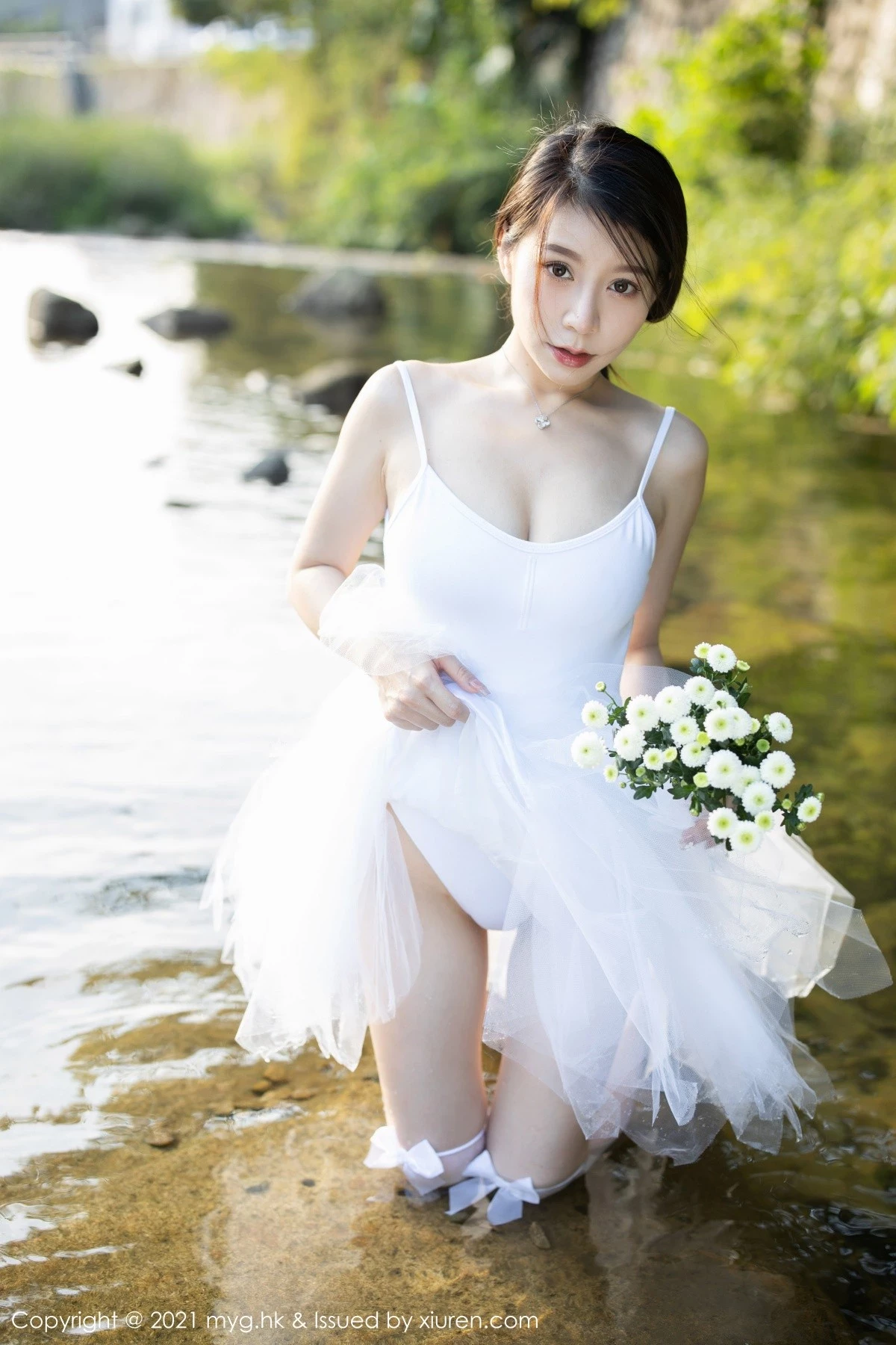 [MyGirl美媛馆]2021.10.11 Vol.601 vetiver嘉宝贝儿 完整版无水印写真[85P]