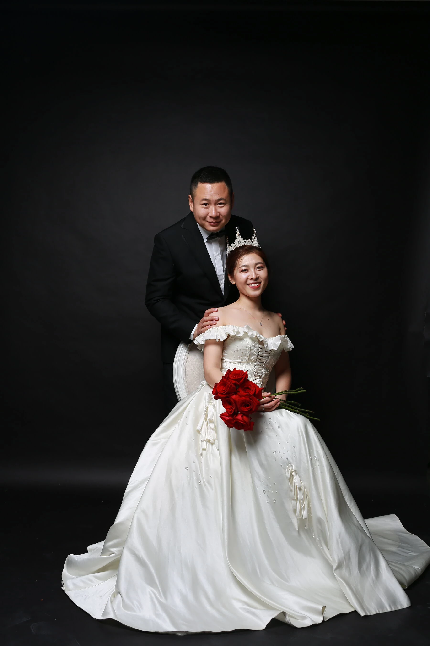 [Photo]小夫妻露点婚纱照 [575P]