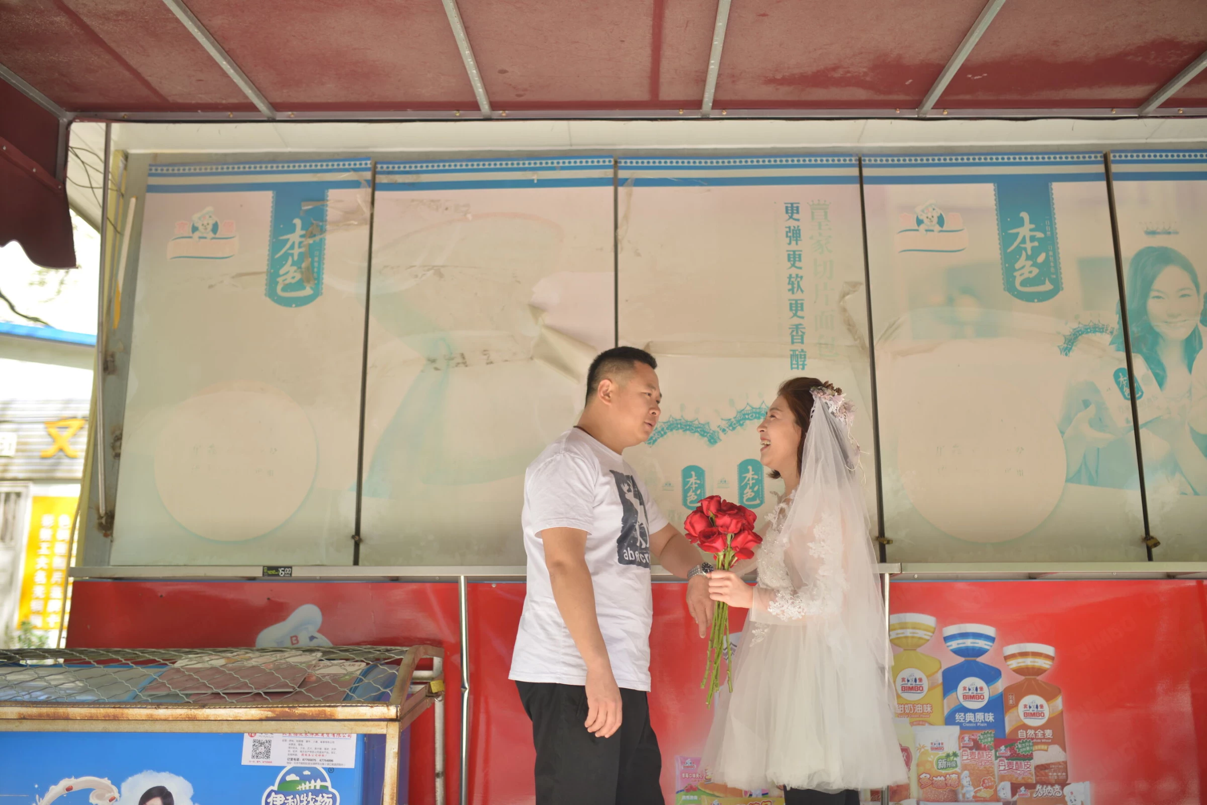 [Photo]小夫妻露点婚纱照 [575P]