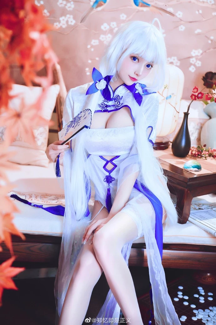 《碧藍航線》光輝鍾情春日旗袍性感長腿Cosplay[CN：鄭憶即是正義] [12P]