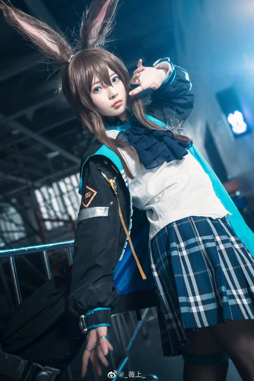 《明日方舟》阿米婭Cosplay[CN：_薇上_] [9P]