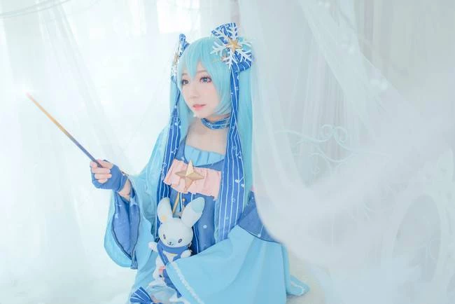 雪初音Cosplay[CN：九七] [9P]