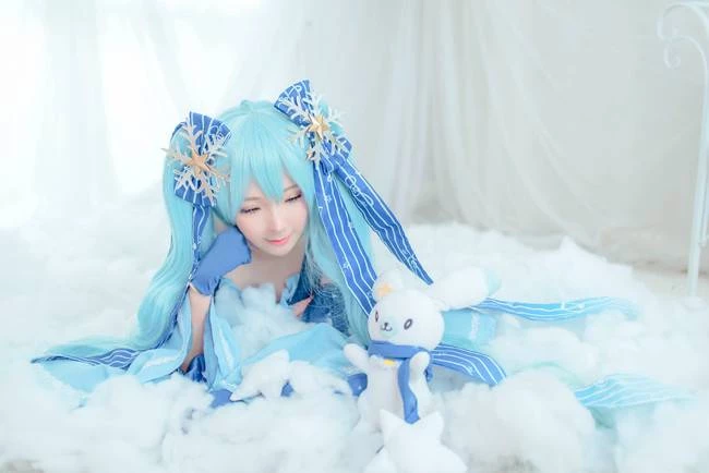 雪初音Cosplay[CN：九七] [9P]