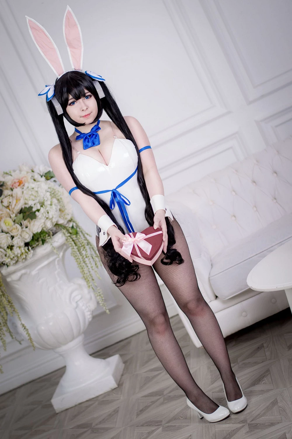 Yoshinobi - Hestia Bunny