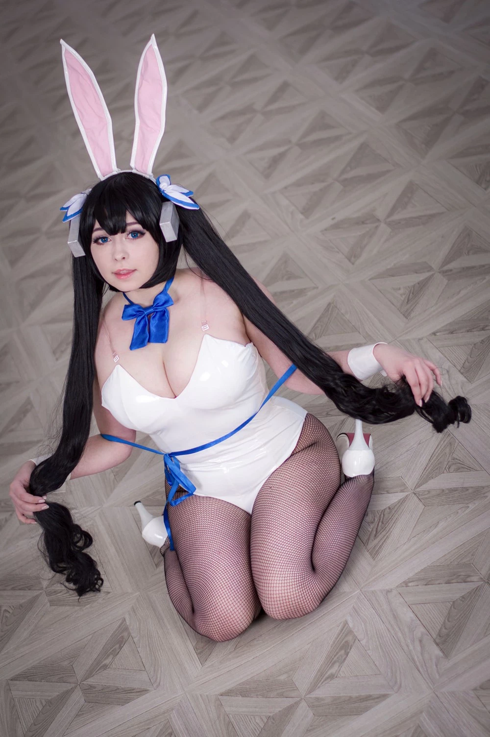 Yoshinobi - Hestia Bunny