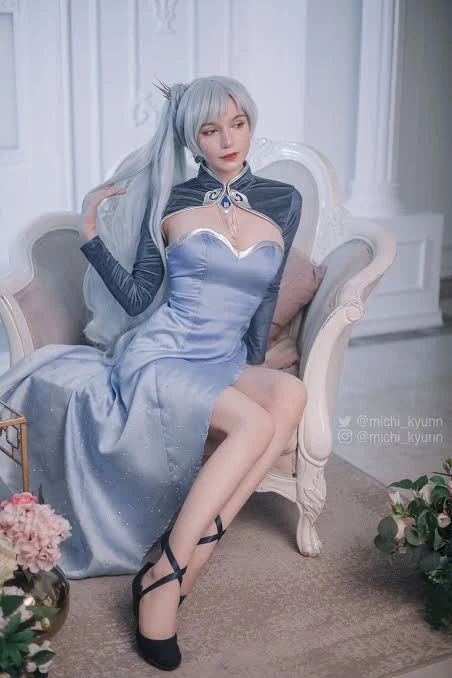 [Cosplay] Michi Kyunn - Weiss Schnee [23 December 2021]