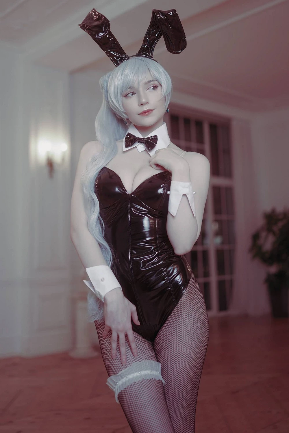 Michi Kyunn - Bunny Weiss Schnee