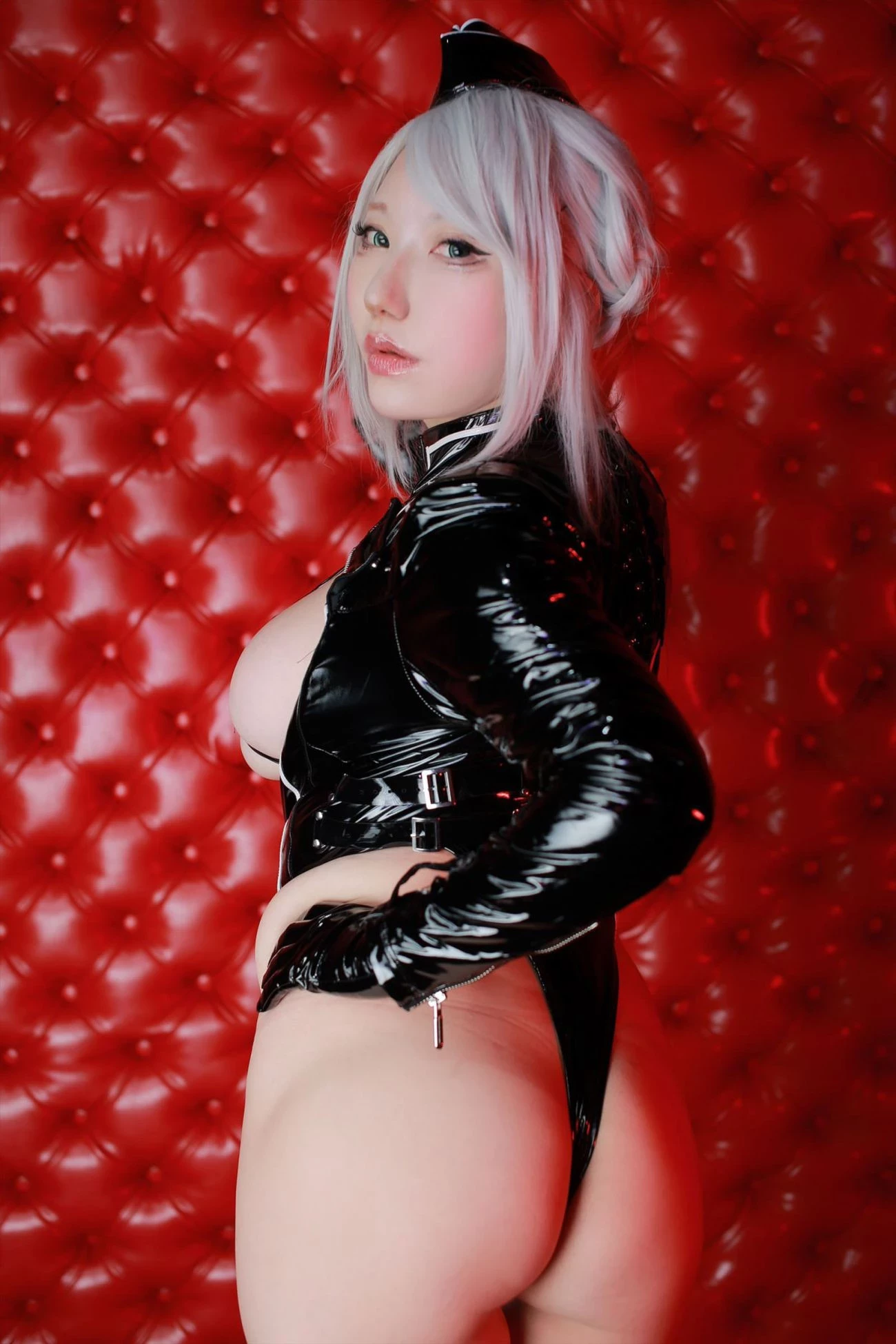 Shooting Star’s SAKU サク Cyber Sexy 1