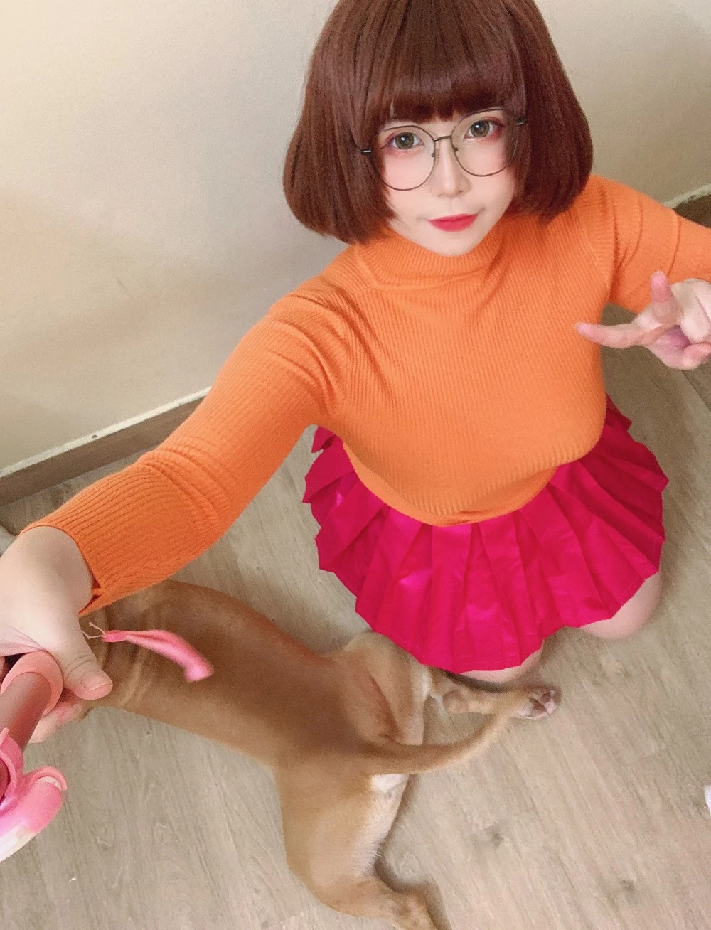 UyUy - Velma