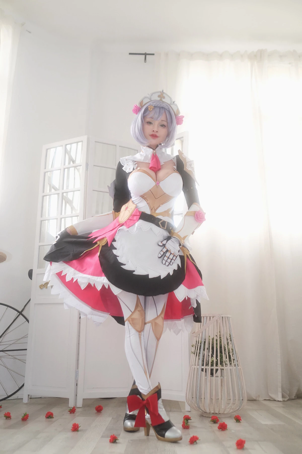 Hidori Rose Cosplay Noelle – Genshin Impact