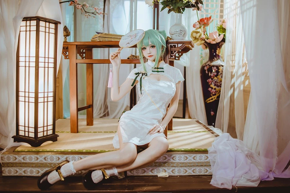 衣衣 - Miku Chinese Dress