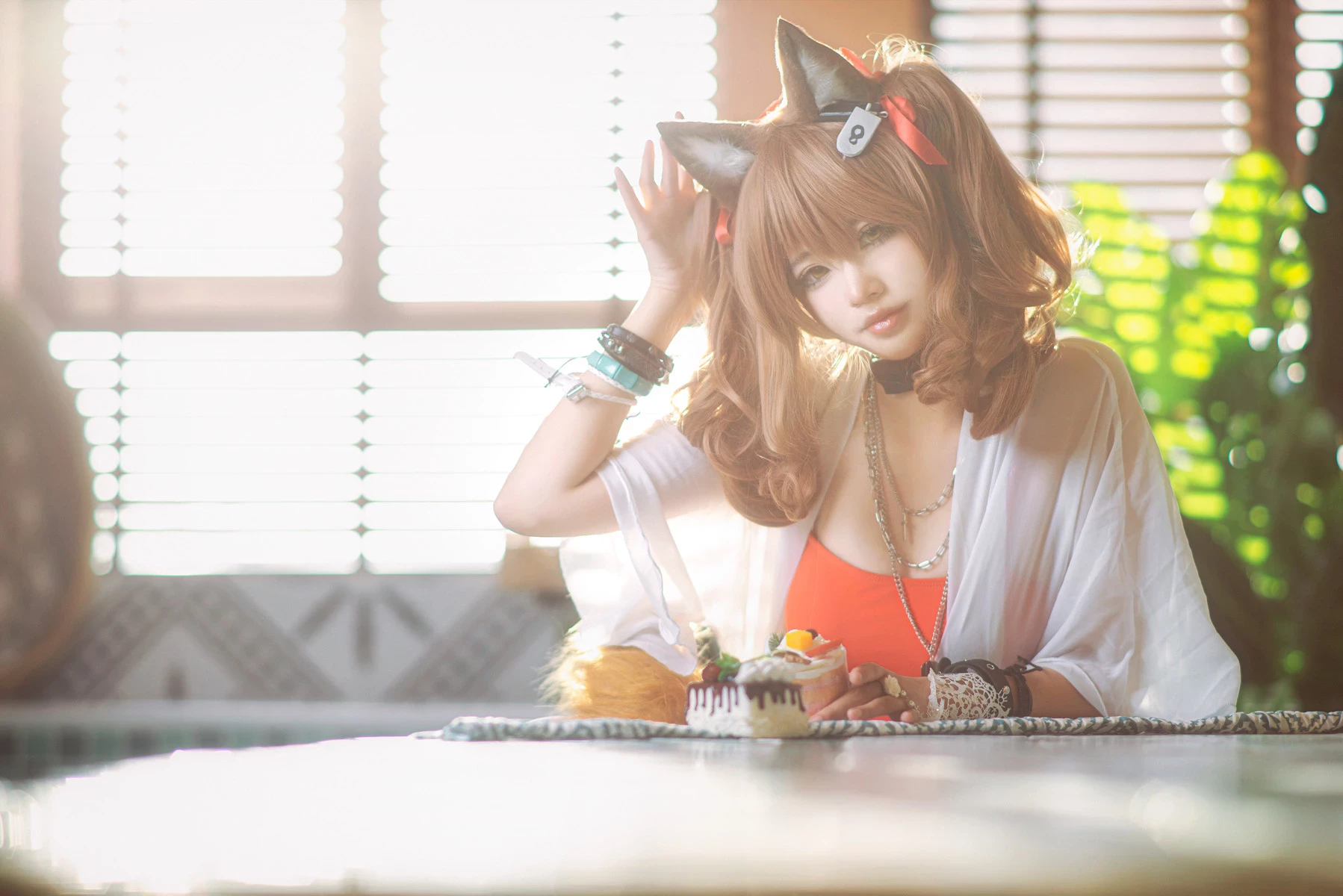 工藤新伍 Cosplay 明日方舟 安潔莉娜 夏卉泳裝