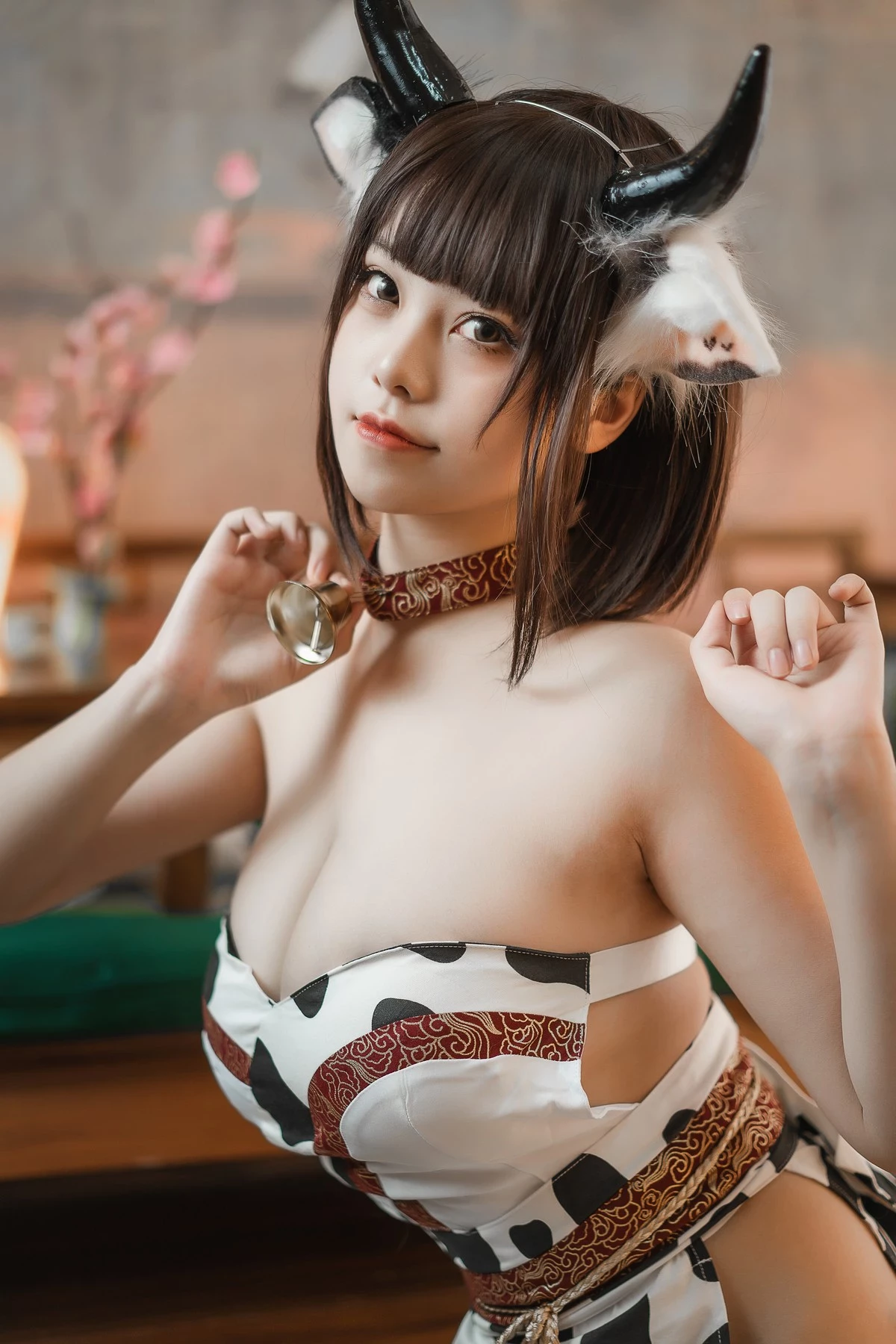 蜜汁貓裘 Cosplay 奶牛