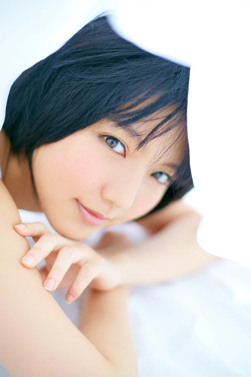 135 Erina Mano 真野恵里菜 2