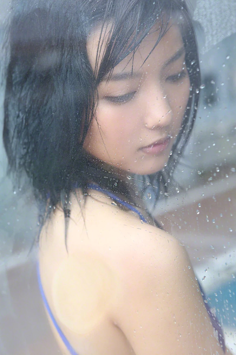 131 Erina Mano 真野恵里菜 2