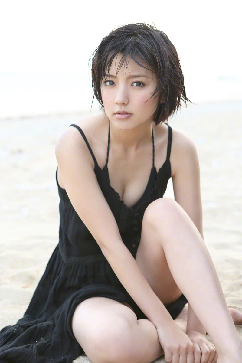 117 Erina Mano 真野恵里菜 2