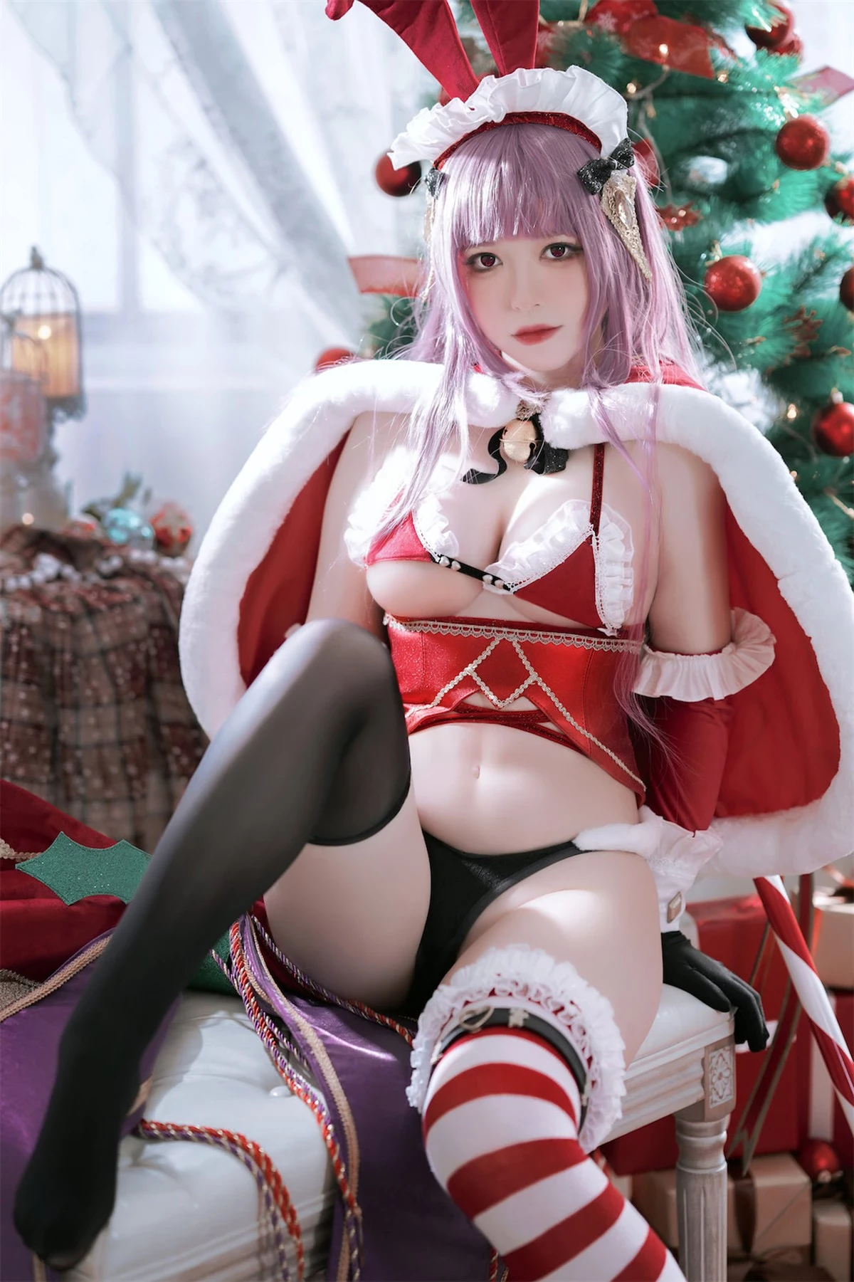 Cosplay 半半子 Christmas Bunny Aike