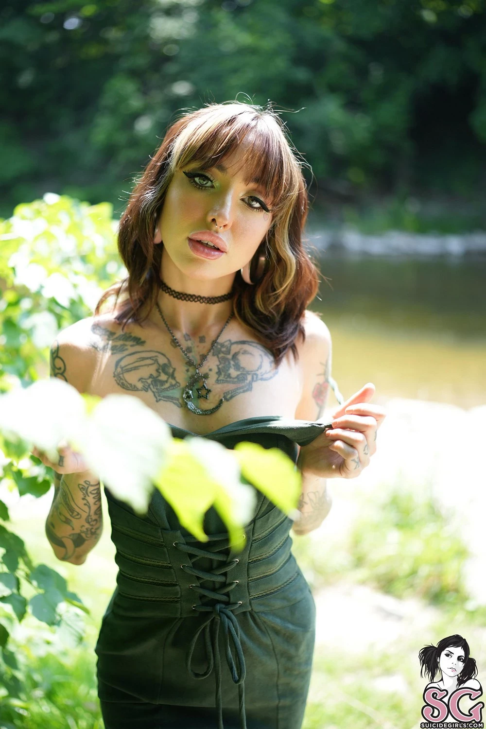 [Suicide Girls]Dec 12, 2024 - Lovesick - Forest Eyes[41P]