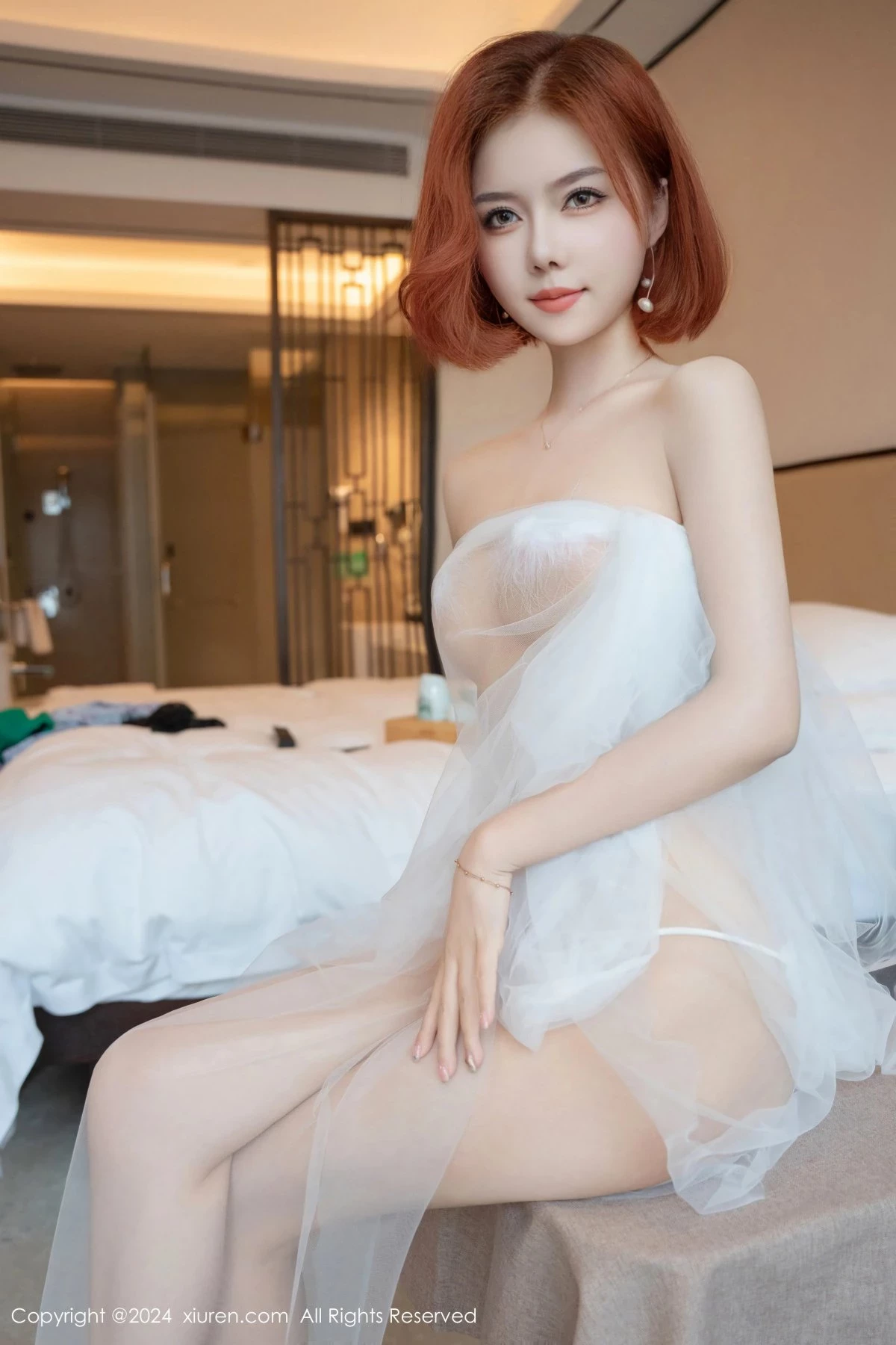 [XIUREN秀人网]2024.10.21 Vol.9318 白芷yy 完整版无水印写真[76P]