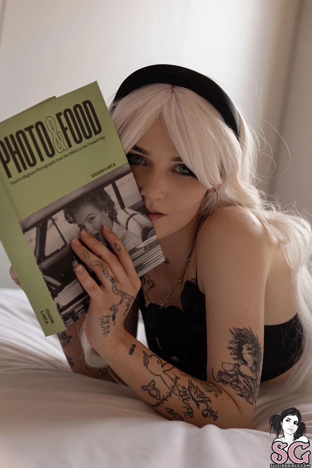 [Suicide Girls]Jan 05, 2025 - Raziel - Lost In The Story[55P]