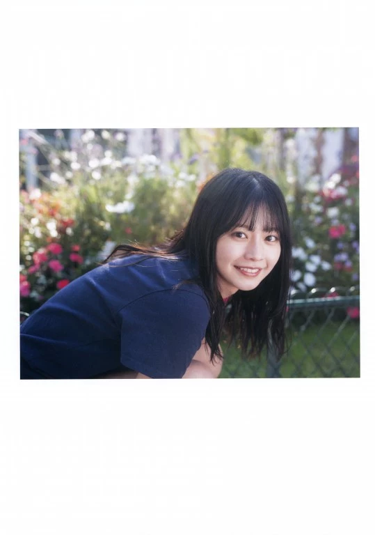 椛岛光[Photobook] 1st写真集  chouchou’2024.12.11 [99P]