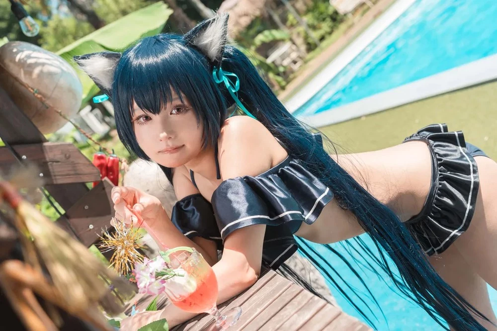 kurumi_cos Serika swimsuit