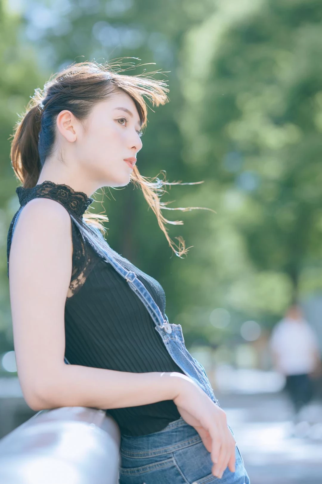 混血美女アンジェラ芽衣 天使脸孔正翻全场