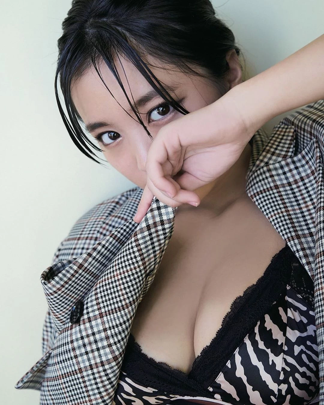 大原优乃 “饱满大奶妹”形状很可以：这乳量太猛